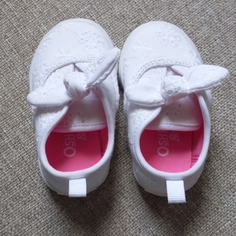 Oshkosh bgosh baby eyelet slip on shoes